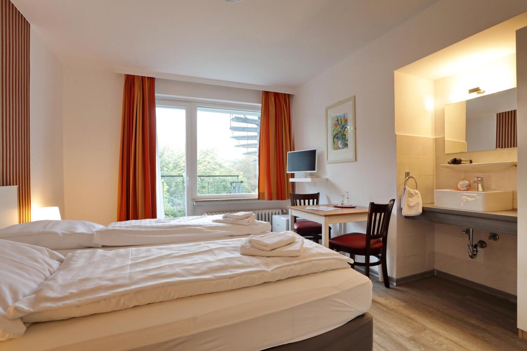 Hotel Am Park Брауншвейг Экстерьер фото