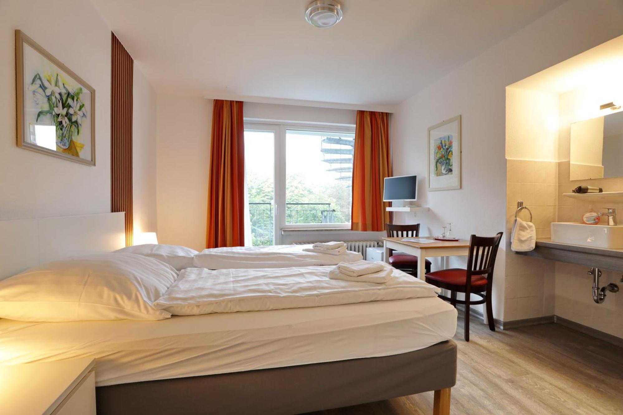 Hotel Am Park Брауншвейг Экстерьер фото